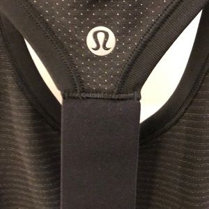 lululemon athletica Tops - Lululemon black tank, sz 4, 65757 lululemon athletica Tops - Lululemon black tank, sz 4, 65757